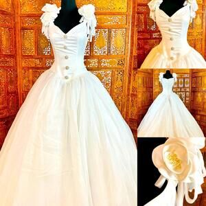 Alfred Sung Princess Sweetheart Wedding Gown NWT